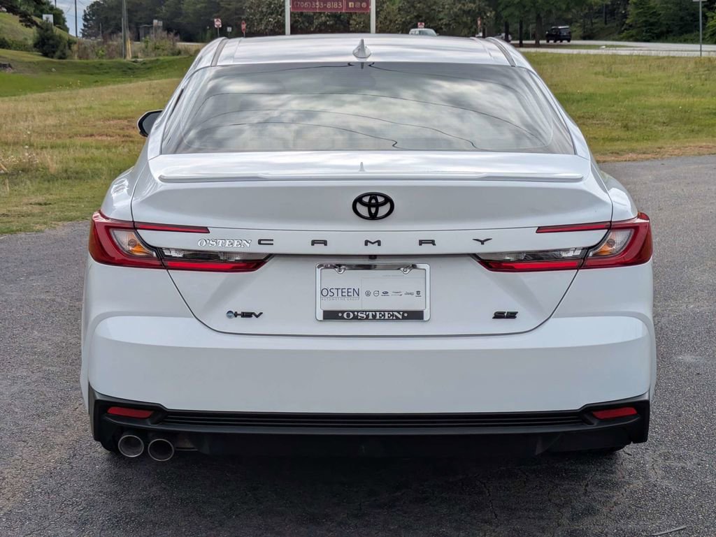 Used 2025 Toyota Camry SE FWD image 6