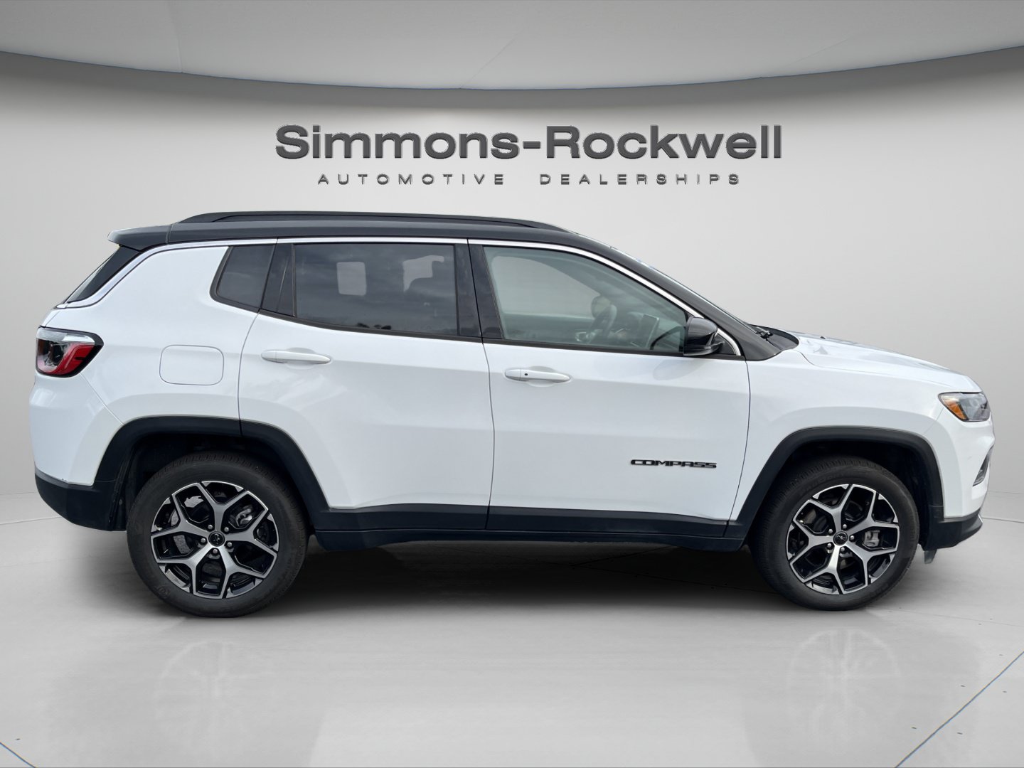 Used 2025 Jeep Compass Limited AWD/4WD image 6