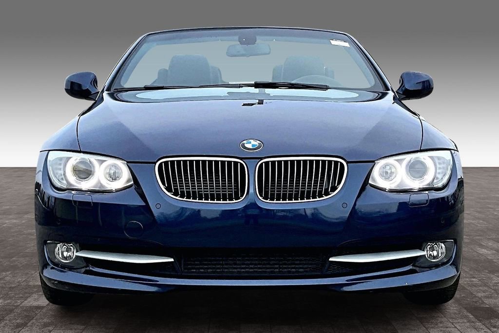 Used 2011 BMW 335i Convertible image 5