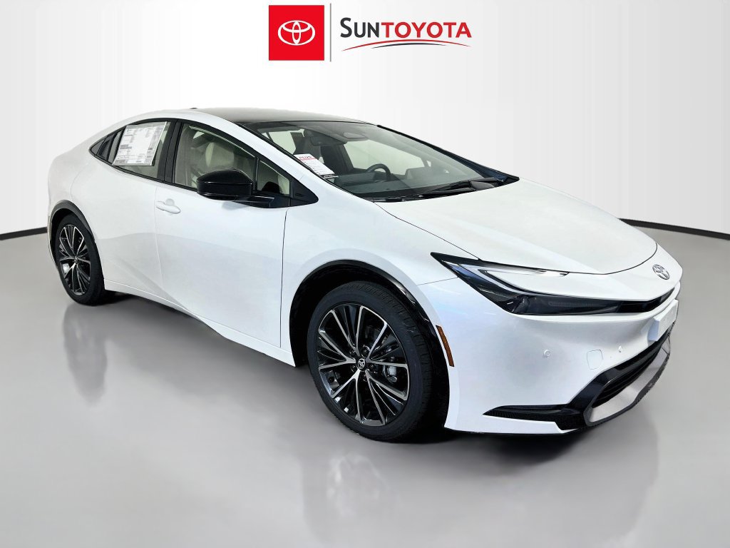 New 2027 Toyota Prius XLE FWD image 1