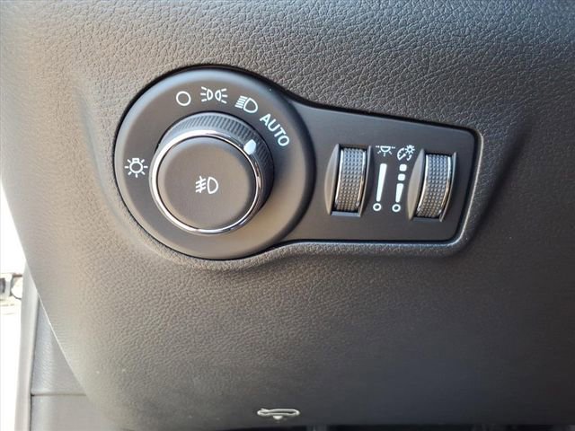 New 2026 Jeep Compass Latitude image 21