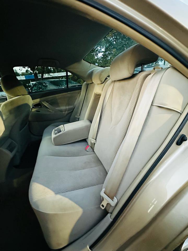 Used 2011 Toyota Camry LE w/ LE Extra-Value Pkg FWD image 16