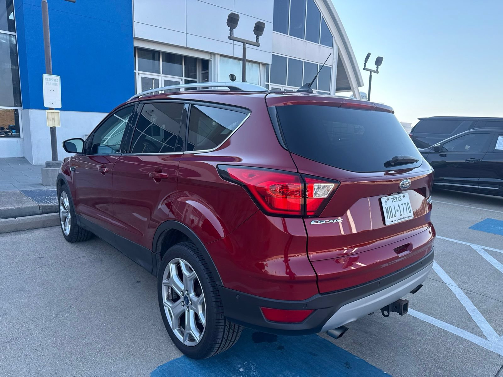 Used 2019 Ford Escape Titanium FWD image 7
