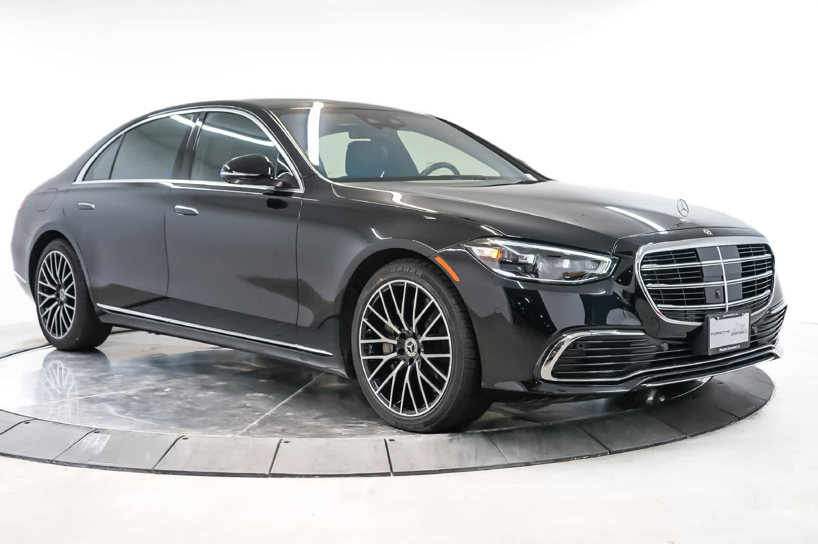 Used 2025 Mercedes-Benz S 580 4MATIC Sedan image 7