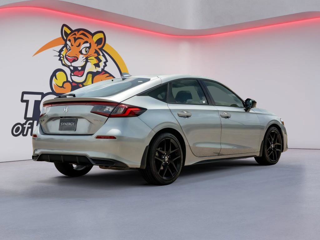 Used 2023 Honda Civic Sport image 5