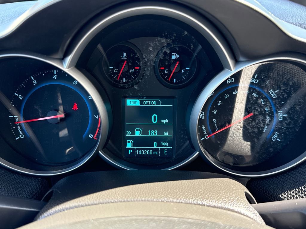 Used 2015 Chevrolet Cruze LT image 16