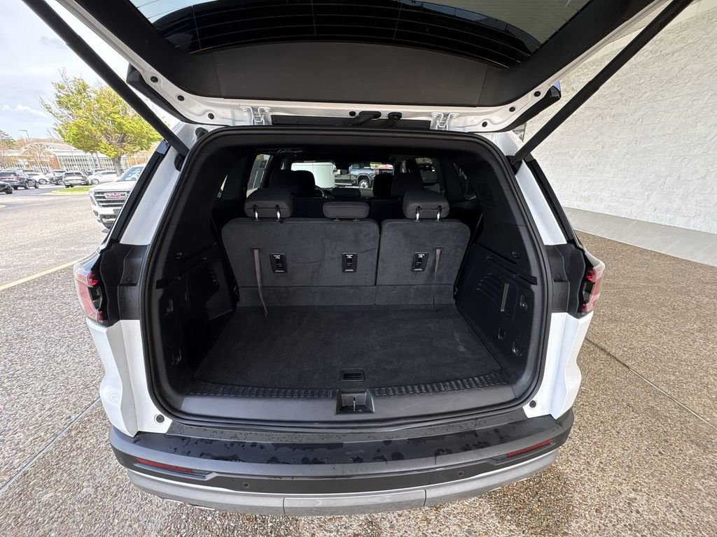 Certified 2025 GMC Acadia Elevation image 26
