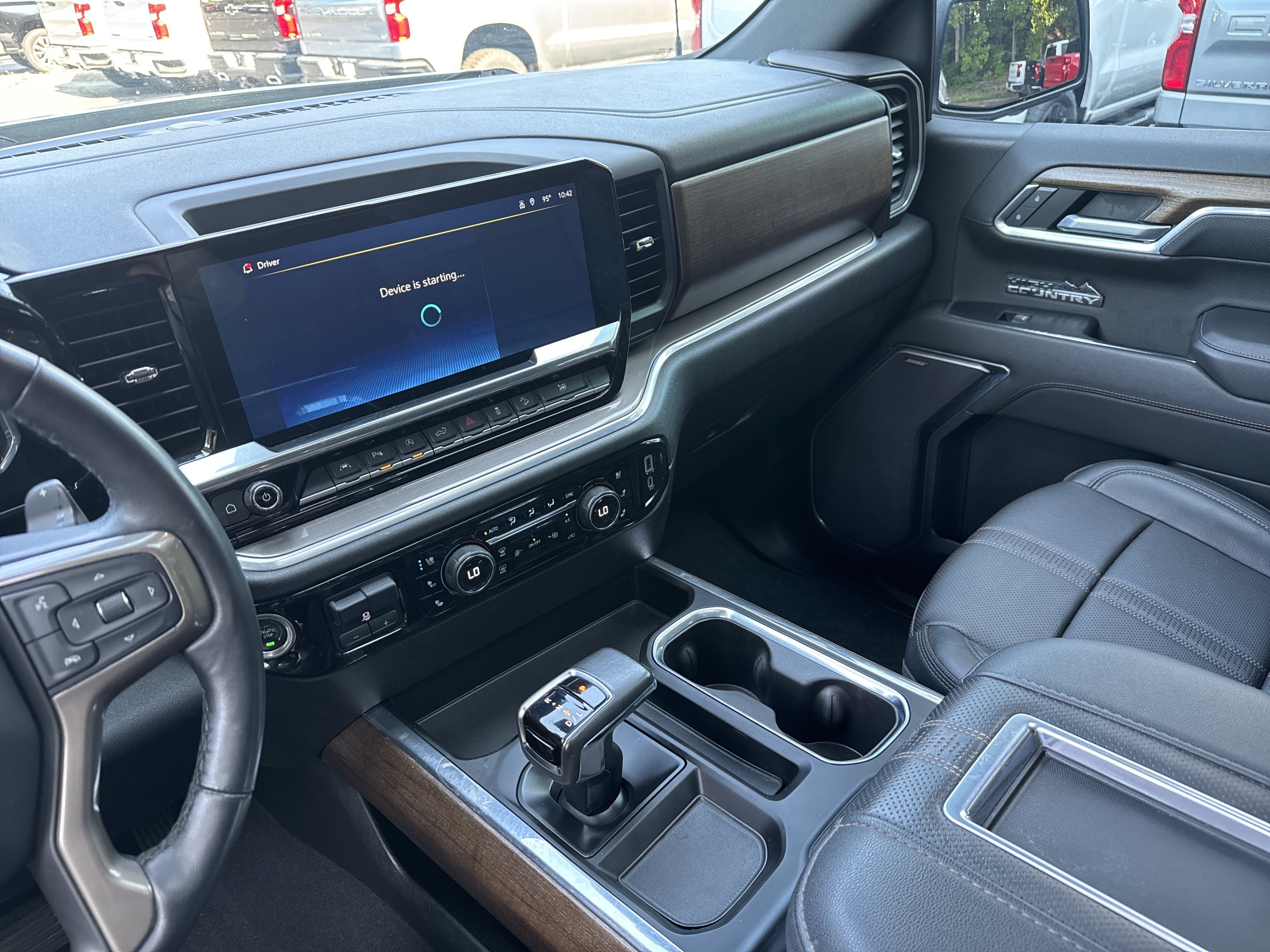 Used 2022 Chevrolet Silverado 1500 High Country w/ Z71 Off-Road Package AWD/4WD image 30