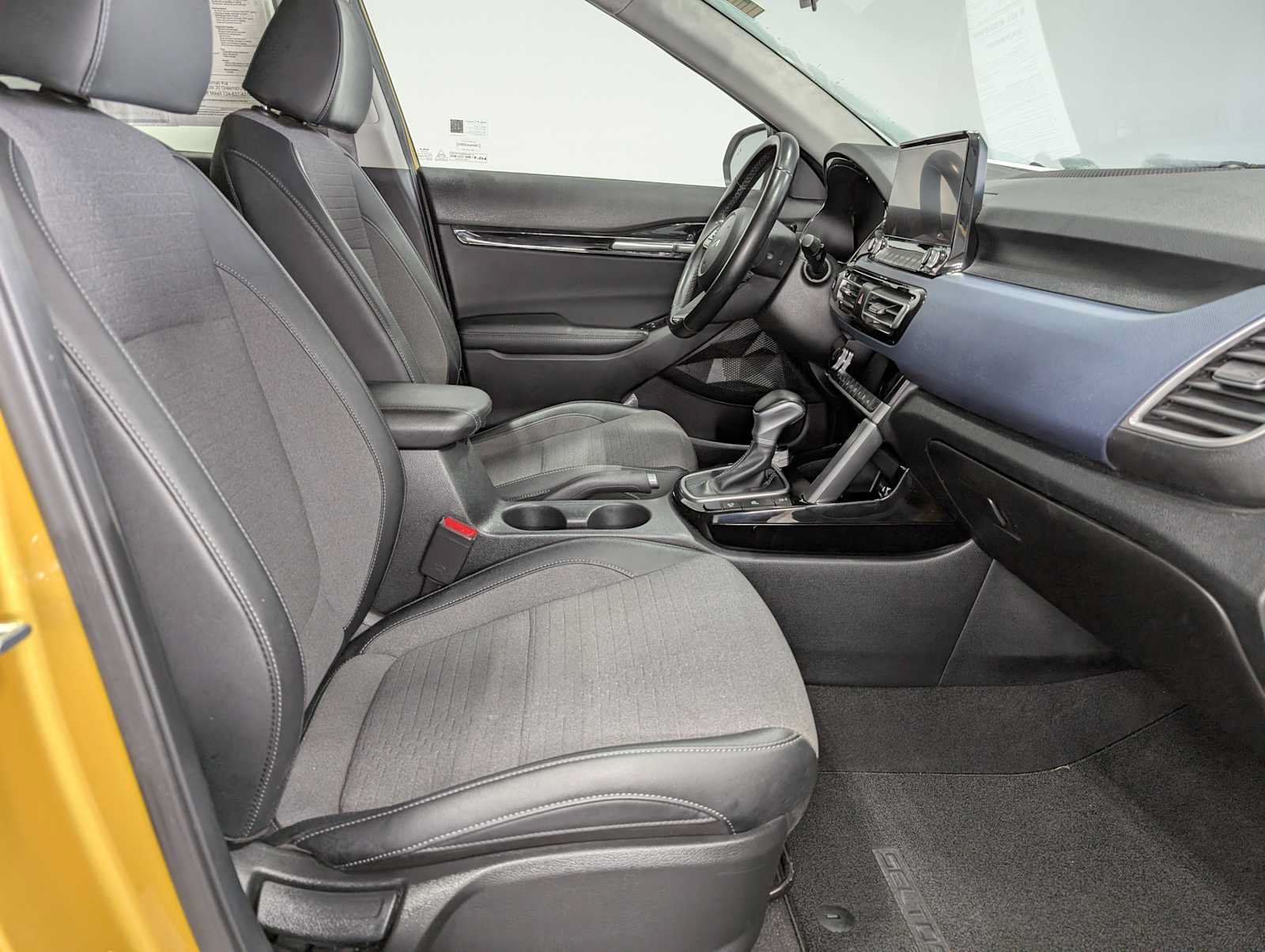 Certified 2023 Kia Seltos Nightfall Edition AWD/4WD image 38