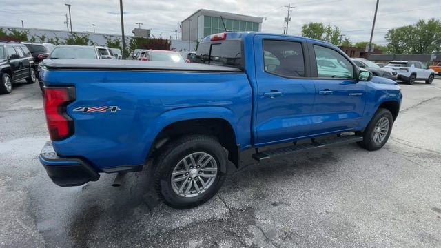 Used 2023 Chevrolet Colorado LT w/ LT Convenience Package II AWD/4WD image 2
