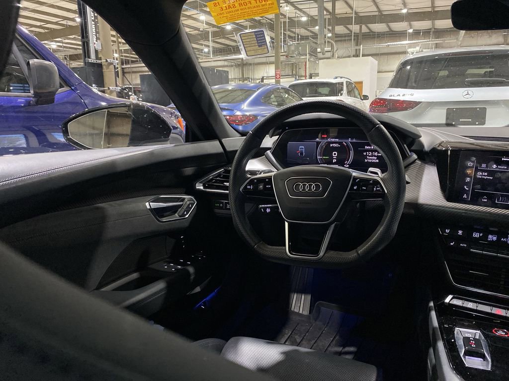 Used 2022 Audi e-tron GT Prestige image 2