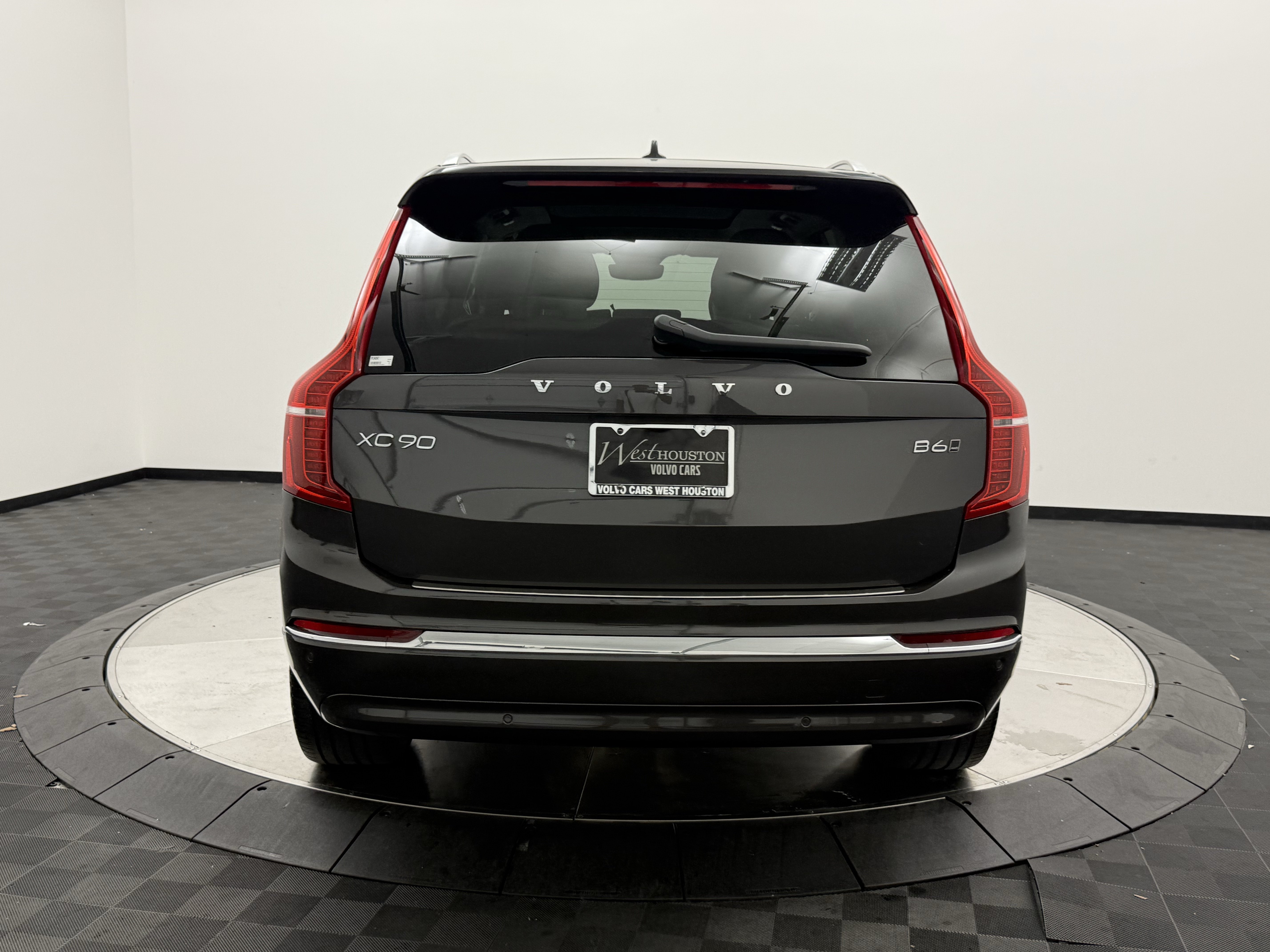 Certified 2023 Volvo XC90 B6 Plus w/ Protection Package Premier AWD/4WD image 6