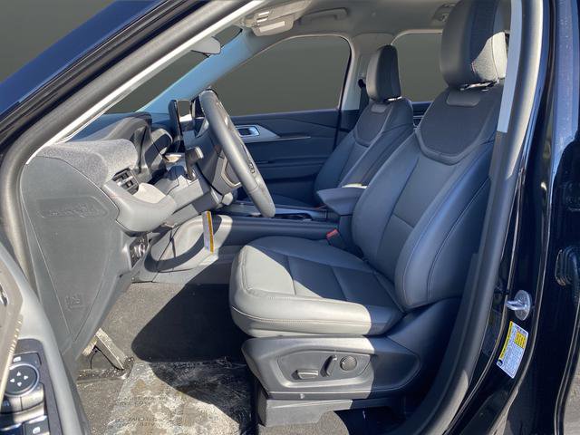 New 2026 Ford Explorer Active w/ Active Comfort Package image 4