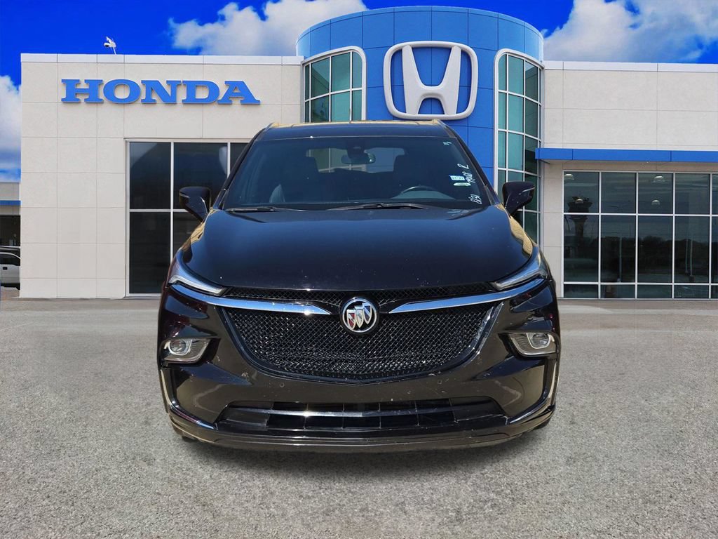 Used 2022 Buick Enclave Essence w/ Experience Buick Package FWD image 2
