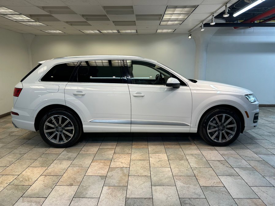 Used 2018 Audi Q7 3.0T Prestige w/ Prestige Package image 3