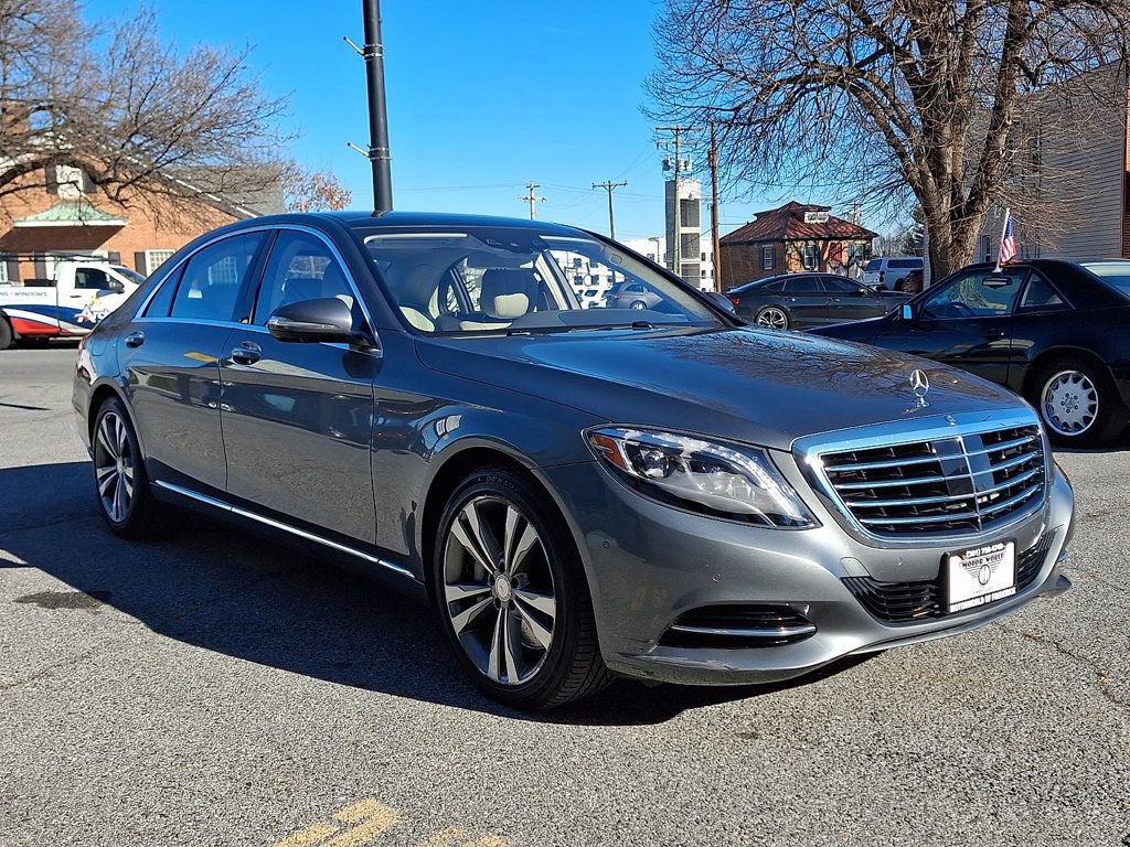 Used 2017 Mercedes-Benz S 550 4MATIC Sedan image 3