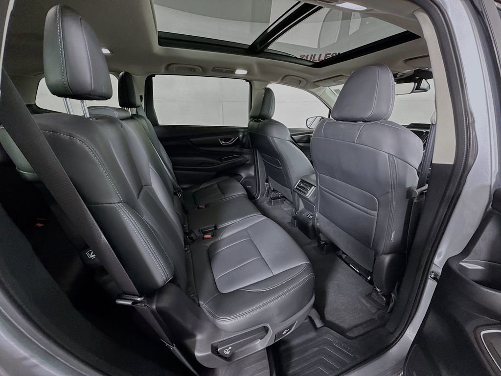 Used 2026 Subaru Ascent Limited AWD/4WD image 30