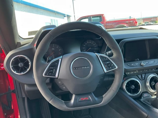 Used 2018 Chevrolet Camaro SS RWD image 3