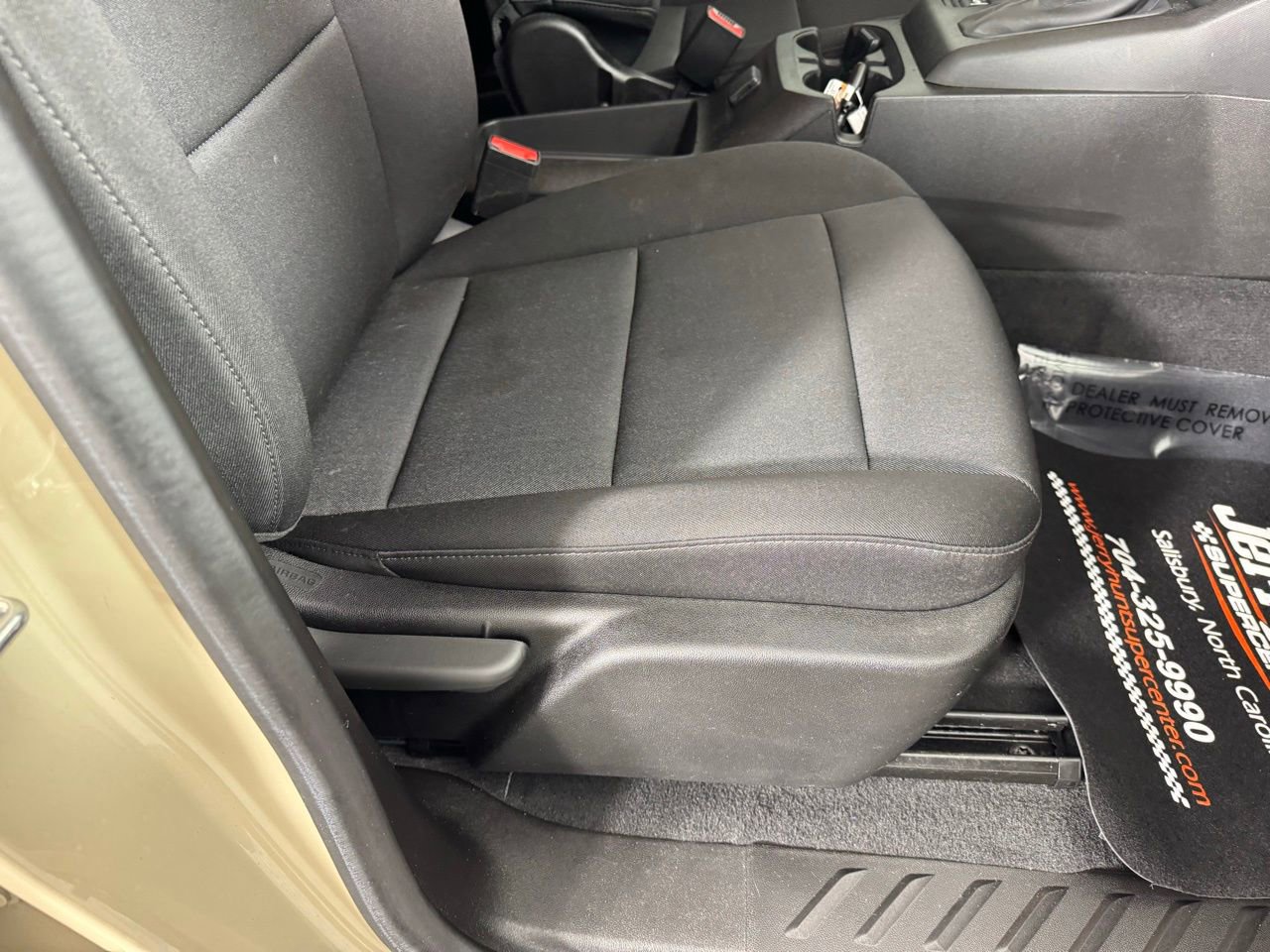 Used 2024 Chevrolet Colorado W/T image 31