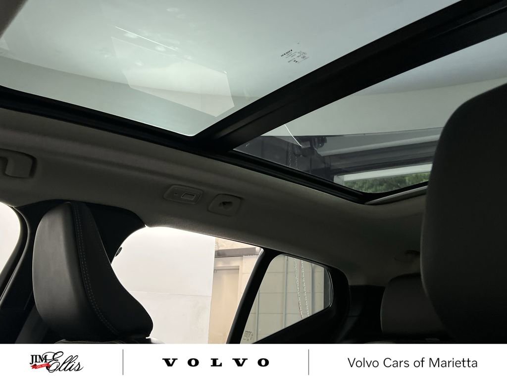 New 2026 Volvo XC40 B5 Core w/ Climate Package image 14