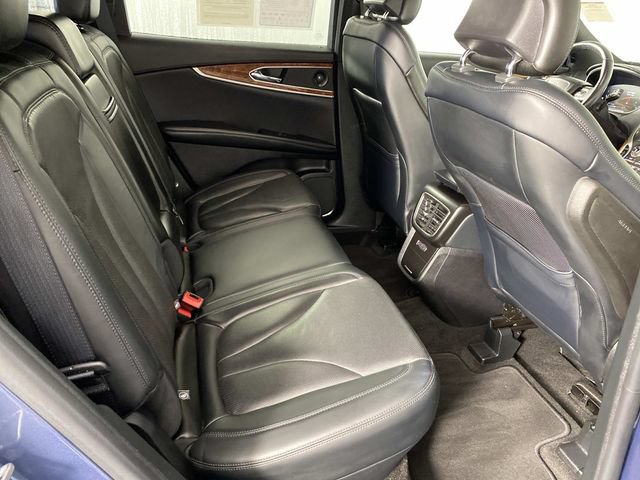 Used 2019 Lincoln Nautilus Reserve AWD/4WD image 12