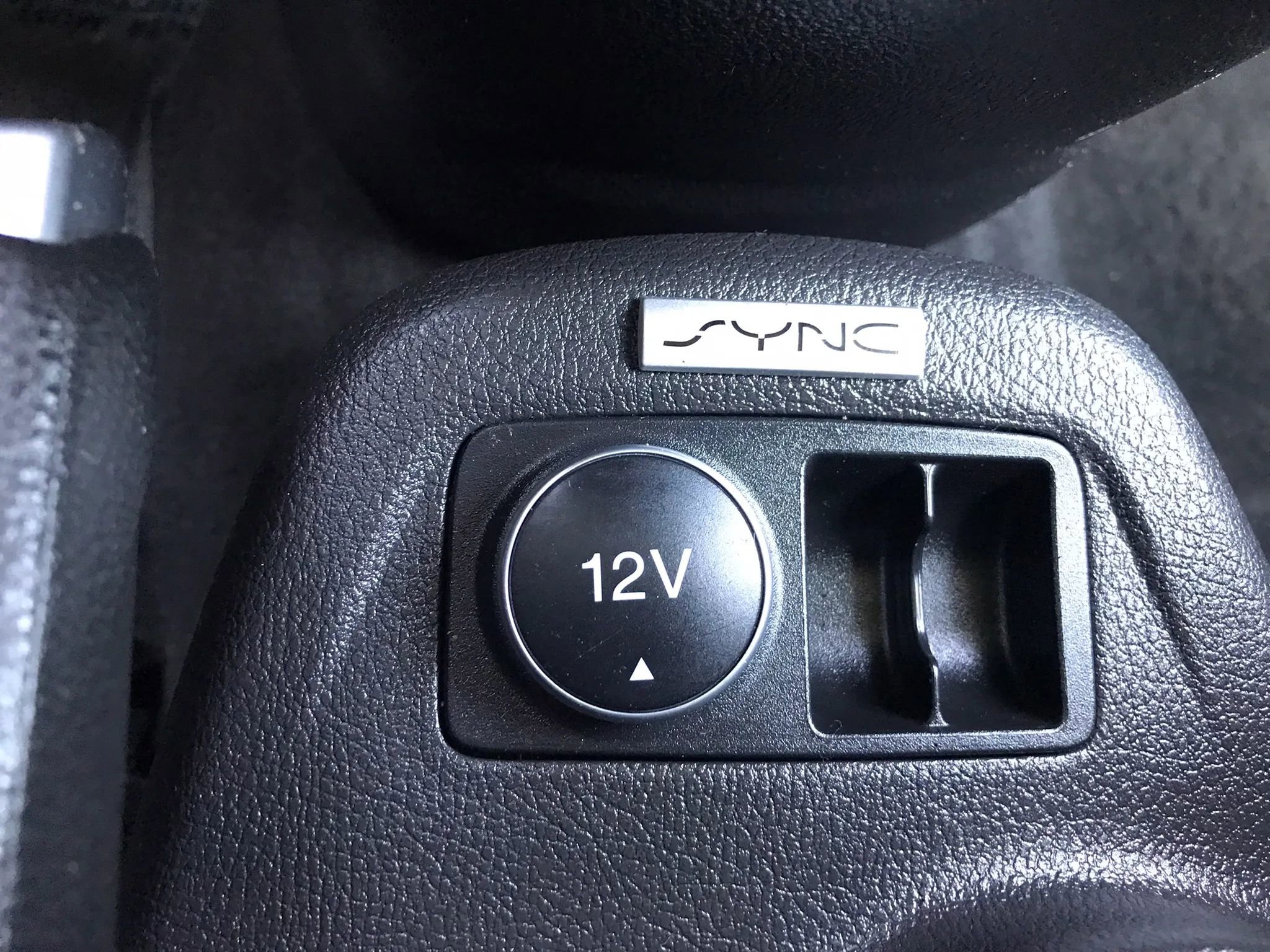 Used 2018 Ford Transit Connect XLT image 28