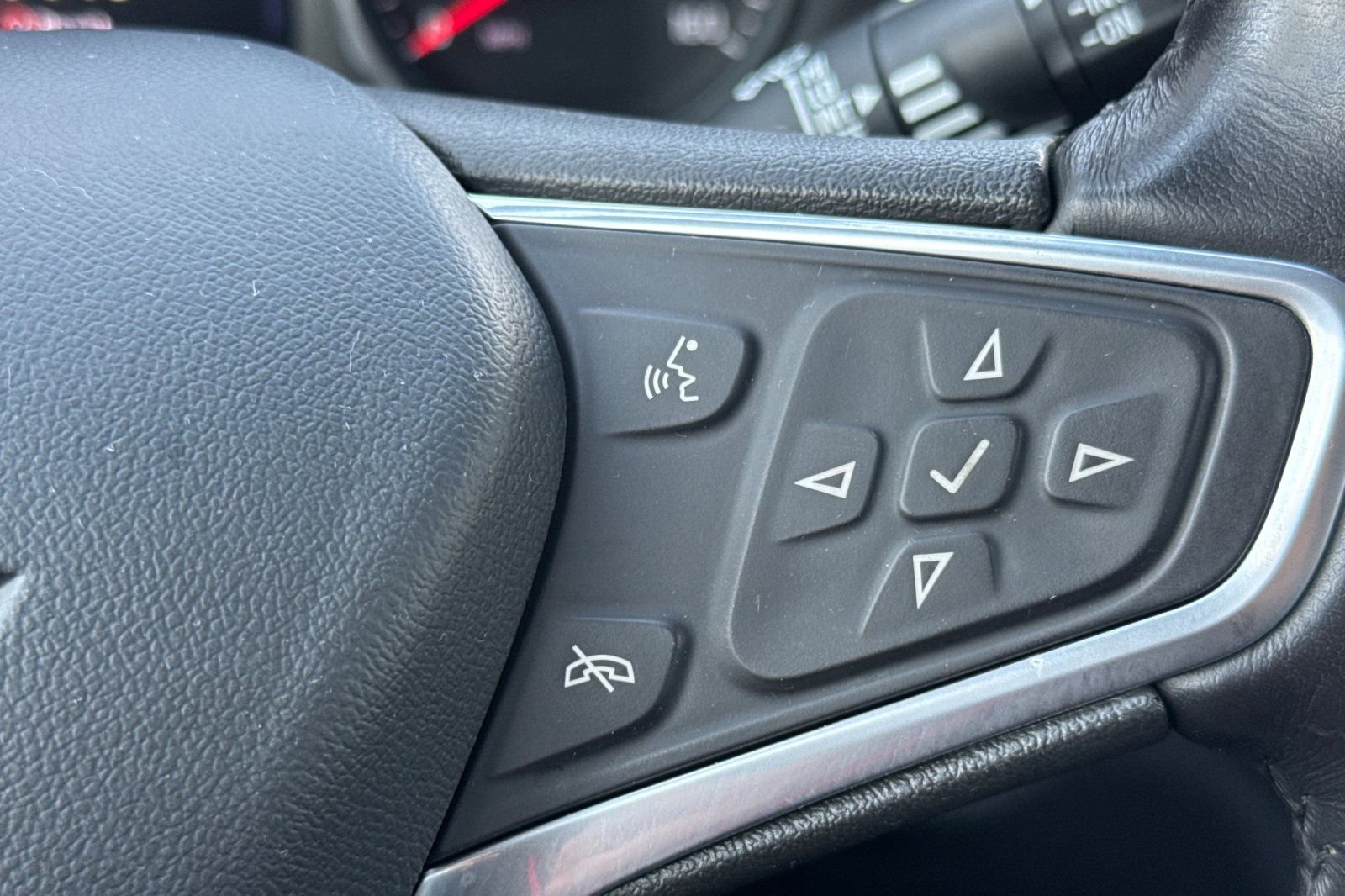 Certified 2022 Chevrolet Equinox LT image 28