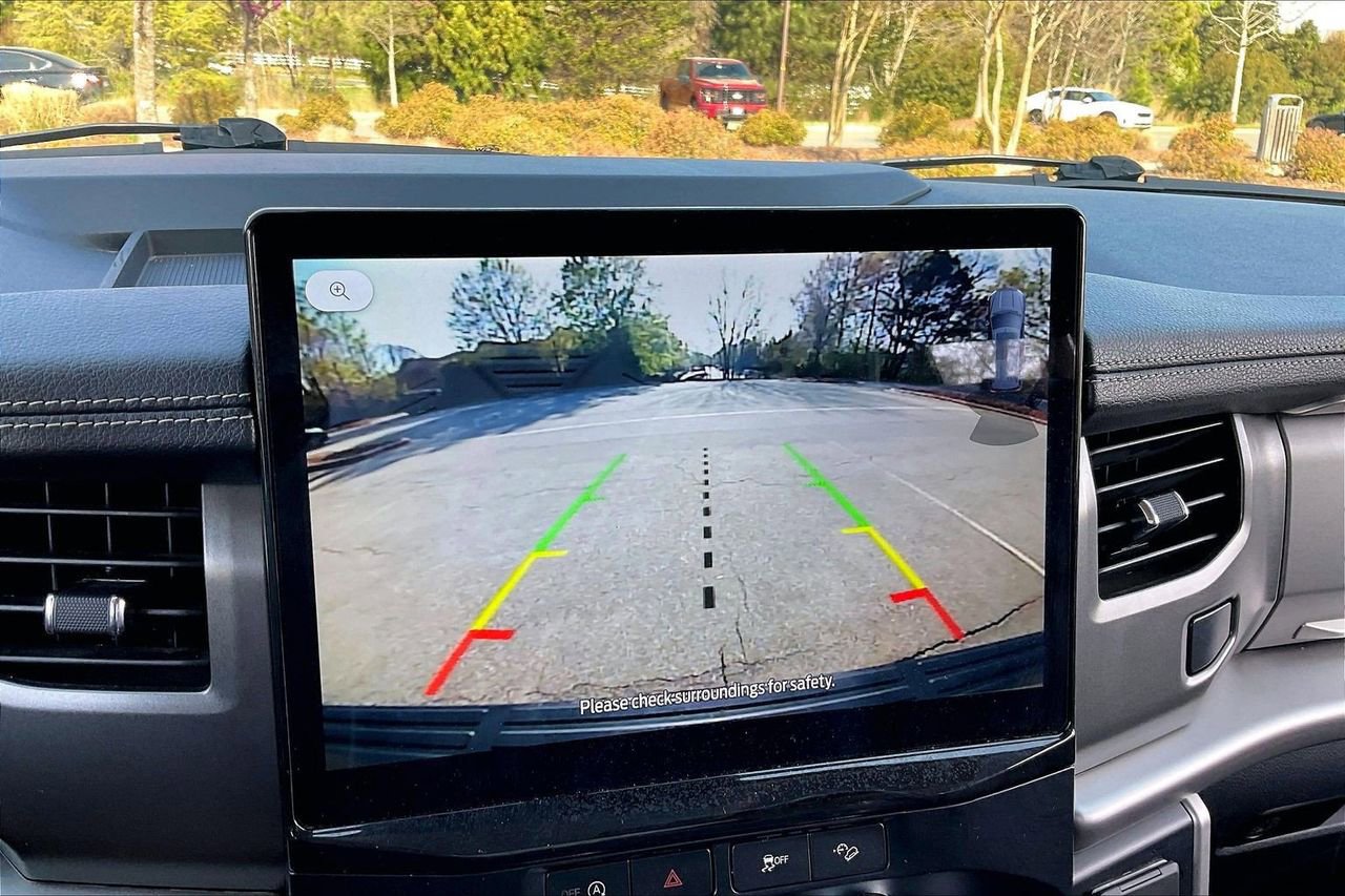 Used 2024 Ford Expedition Max XLT image 15