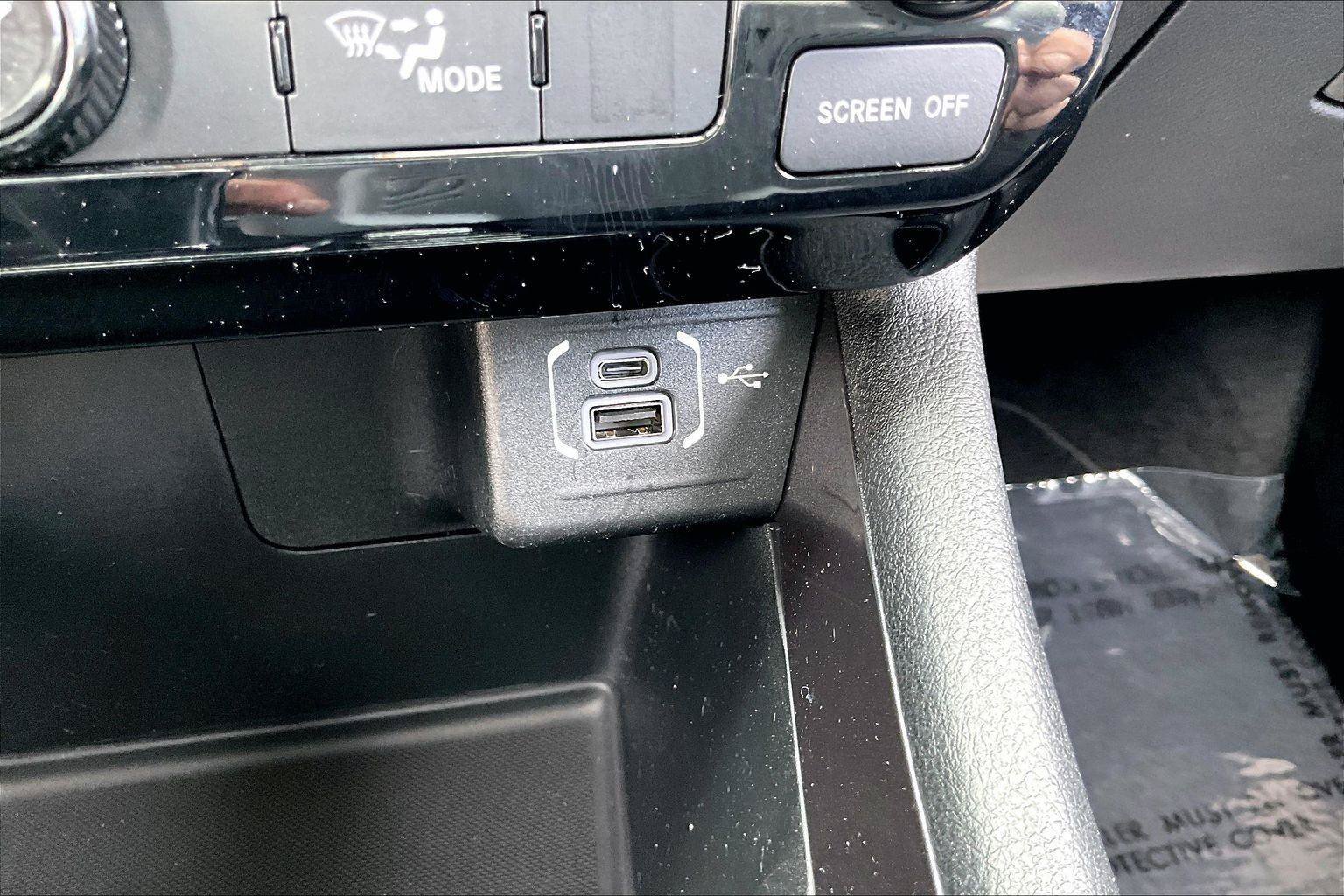 Certified 2022 Jeep Compass Latitude AWD/4WD image 31