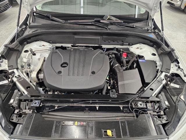 Used 2022 Volvo XC60 B5 Momentum w/ Climate Package AWD/4WD image 40