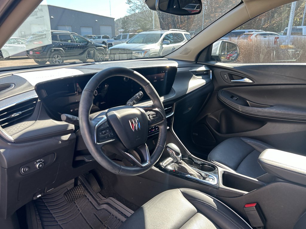 Used 2024 Buick Encore GX Avenir w/ Avenir Convenience Package image 20
