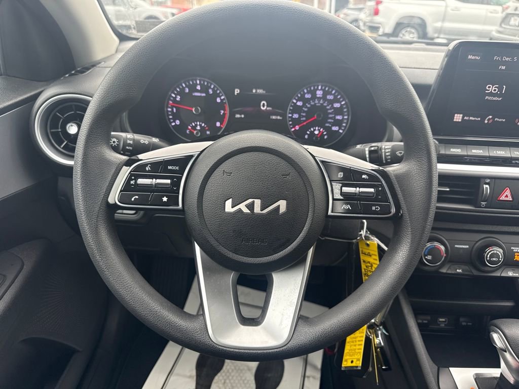 Certified 2023 Kia Forte LXS w/ LXS Technology Package image 17