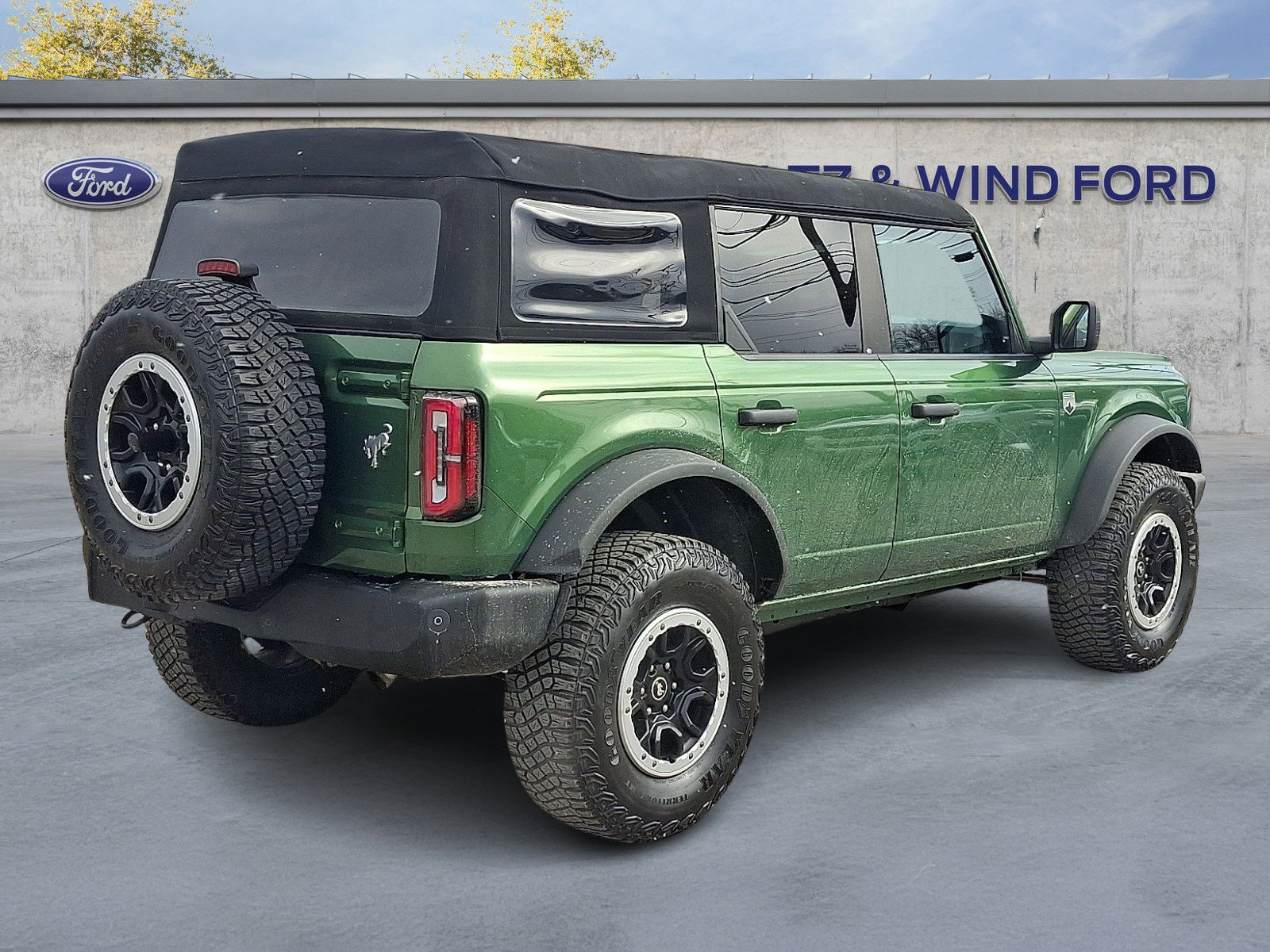 Certified 2023 Ford Bronco Big Bend w/ Sasquatch Package image 6