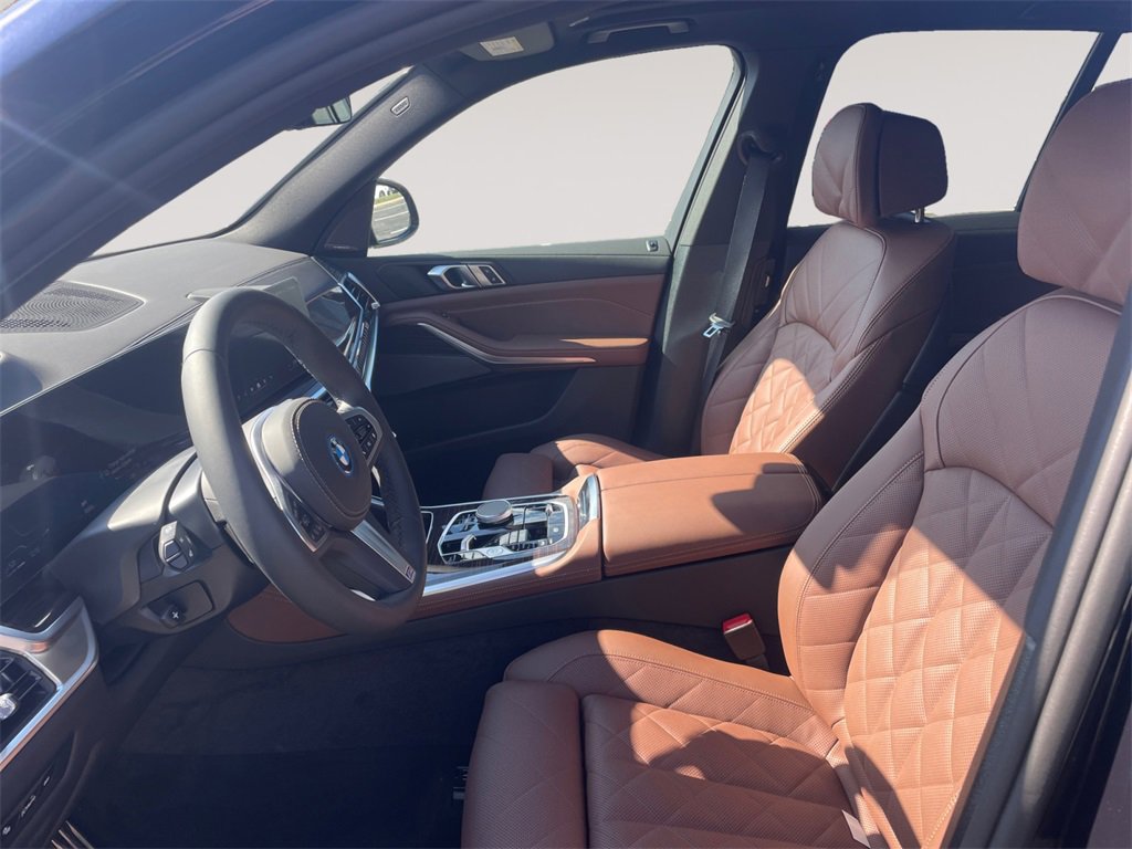 New 2026 BMW X5 xDrive50e w/ M Sport Package image 9
