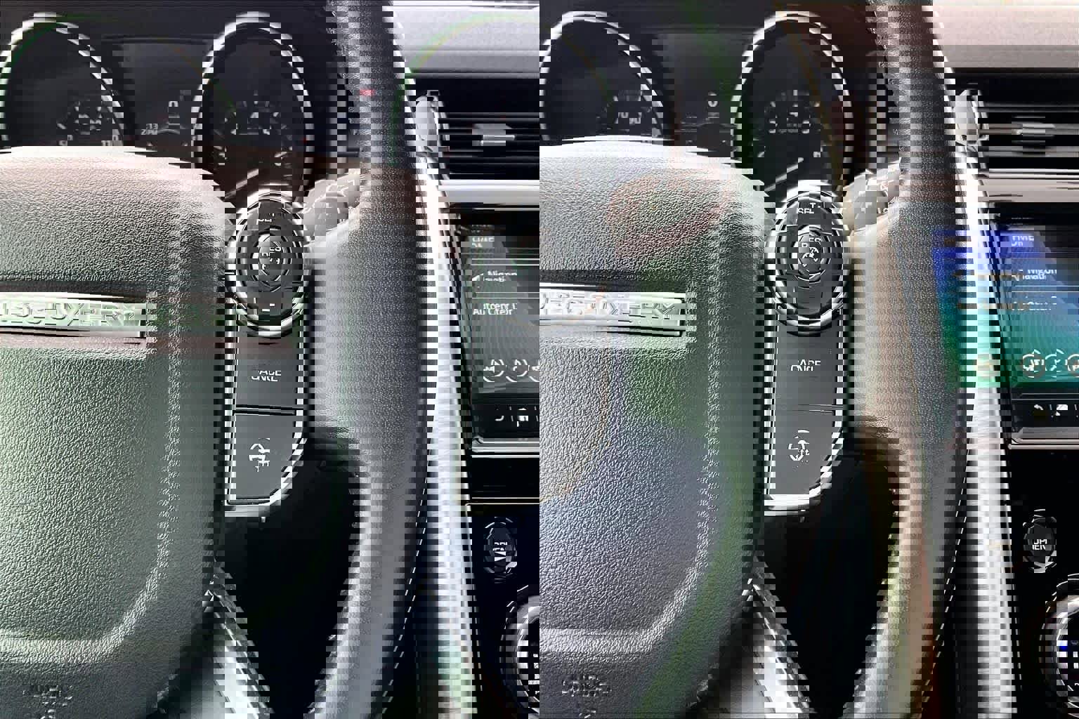 Used 2017 Land Rover Discovery HSE image 23