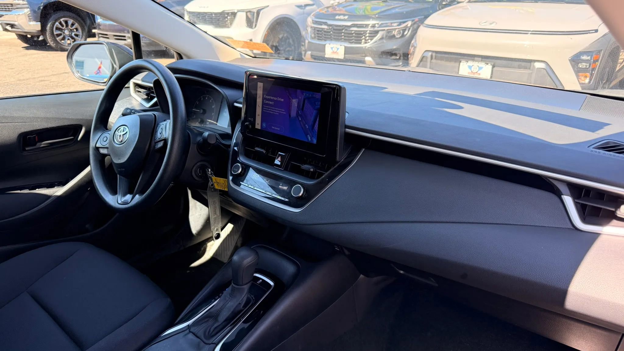 Used 2025 Toyota Corolla LE image 17