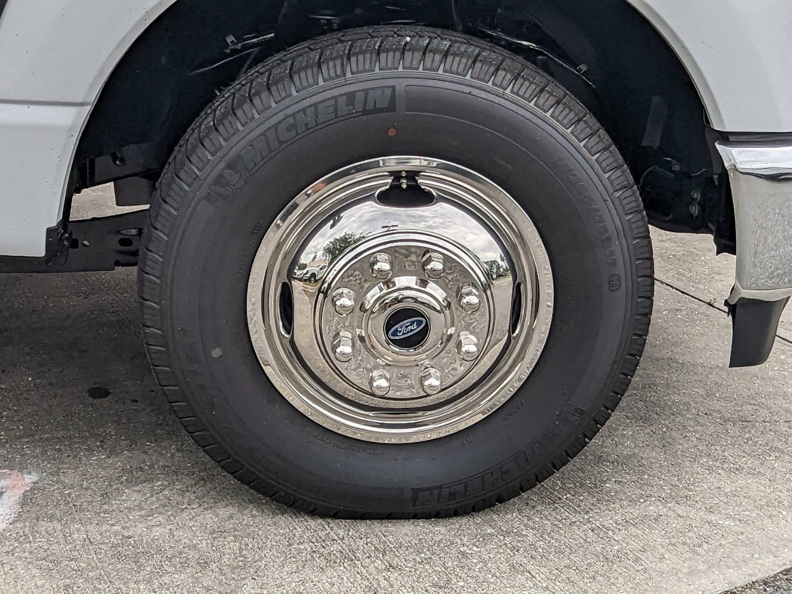 New 2024 Ford F350 XL w/ XL Chrome Package RWD image 12