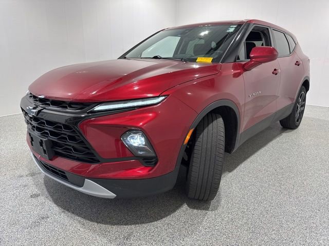 Used 2023 Chevrolet Blazer LT w/ Driver Confidence Package AWD/4WD image 3