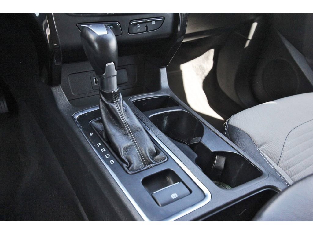 Used 2018 Ford Escape SE w/ SE Sport Appearance Package FWD image 31