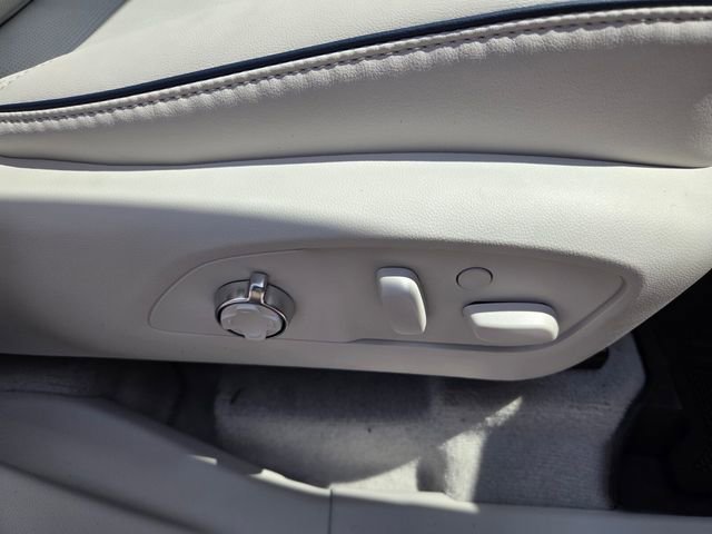 New 2026 Buick Enclave Avenir w/ Super Cruise Package FWD image 17