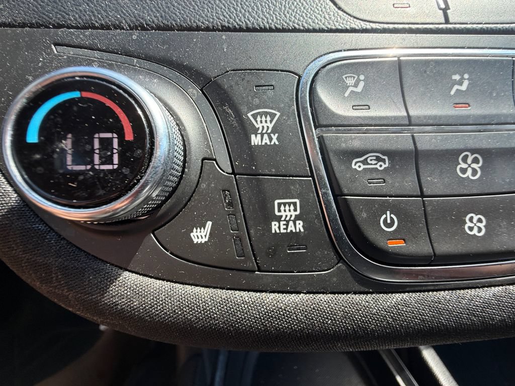 Used 2023 Chevrolet Malibu LT w/ LPO, Floor Liner Package FWD image 25