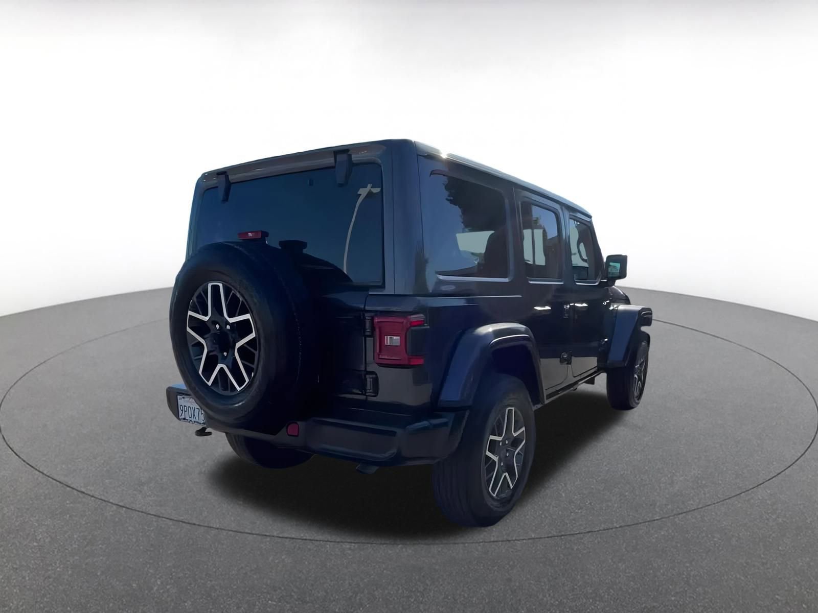 Used 2025 Jeep Wrangler Sahara image 15