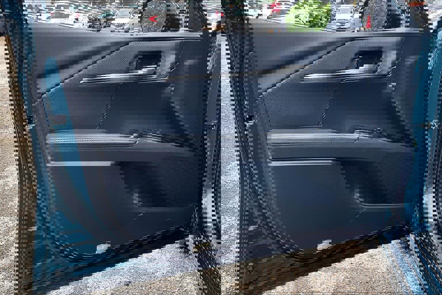 Used 2025 Toyota Camry XSE FWD image 20