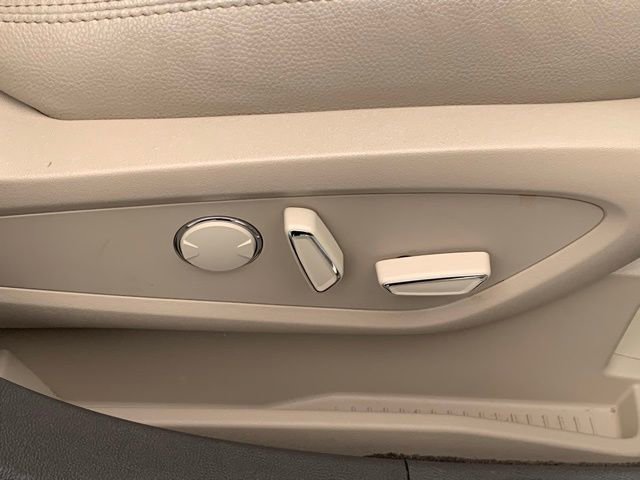 Used 2022 Lincoln Nautilus Standard w/ Premium Package image 15