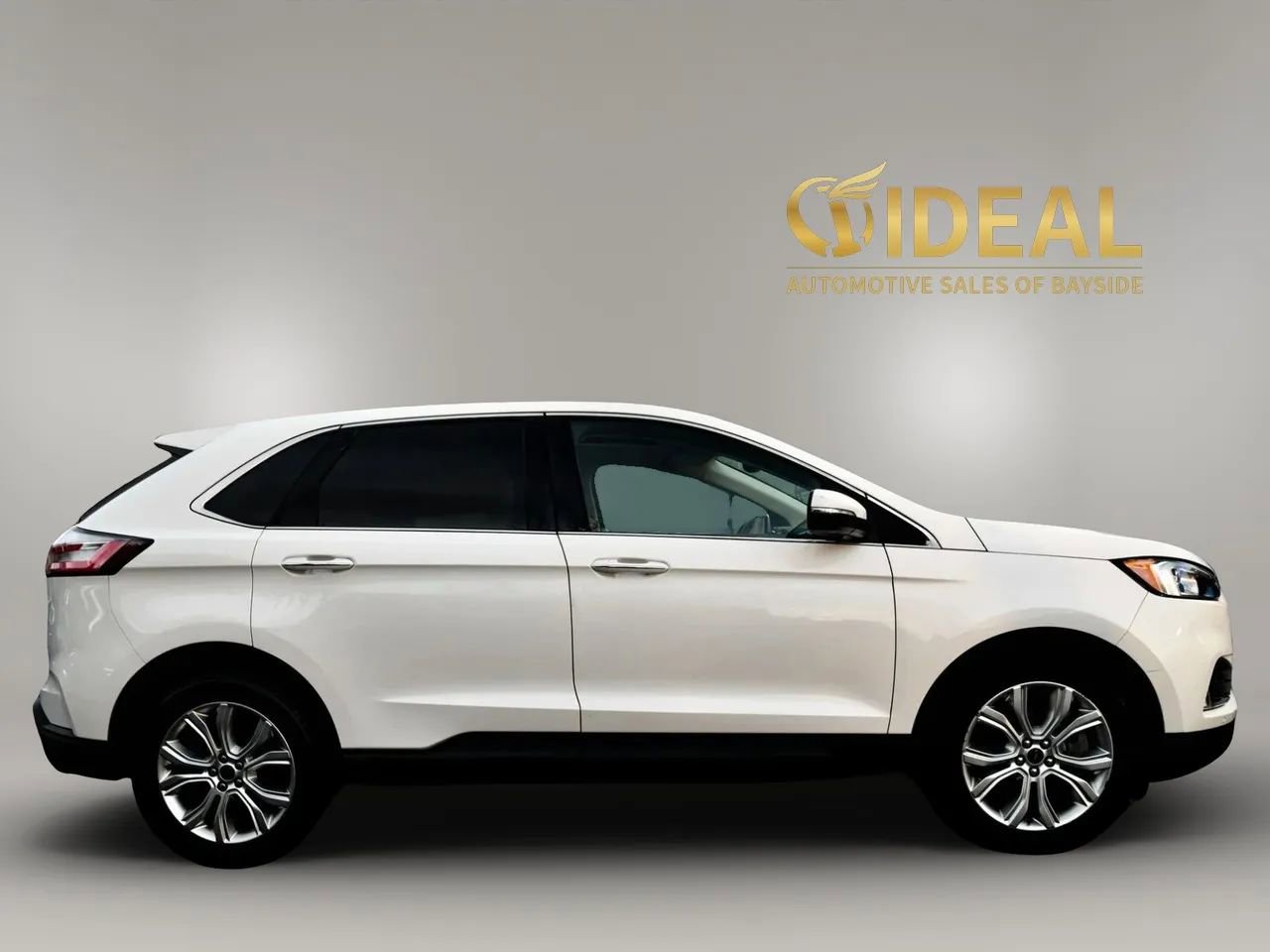 Used 2021 Ford Edge Titanium image 8