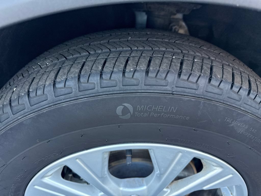 Used 2025 Ford Escape Active w/ Tech Pack #1 FWD image 18