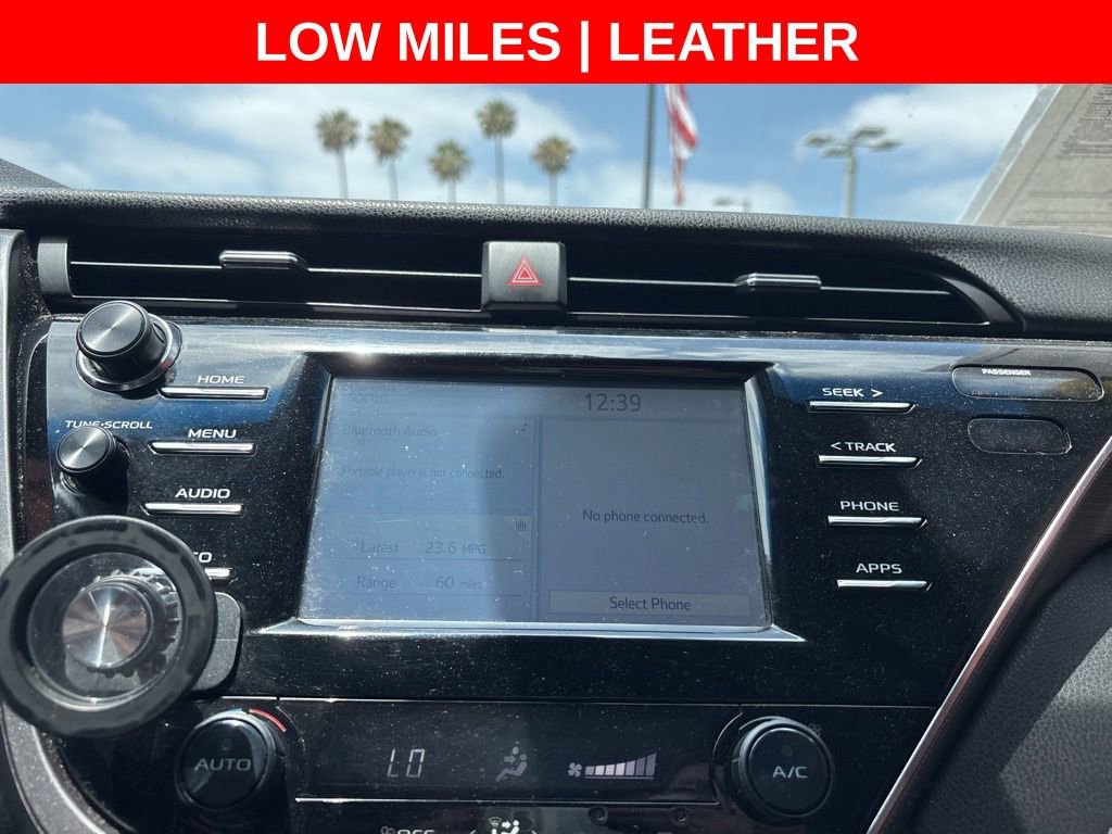 Used 2018 Toyota Camry SE FWD image 22