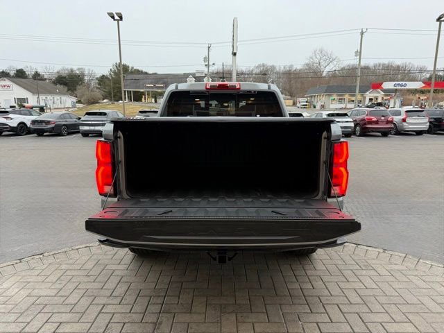 Used 2023 Chevrolet Colorado Z71 w/ Z71 Convenience Package 2 image 12