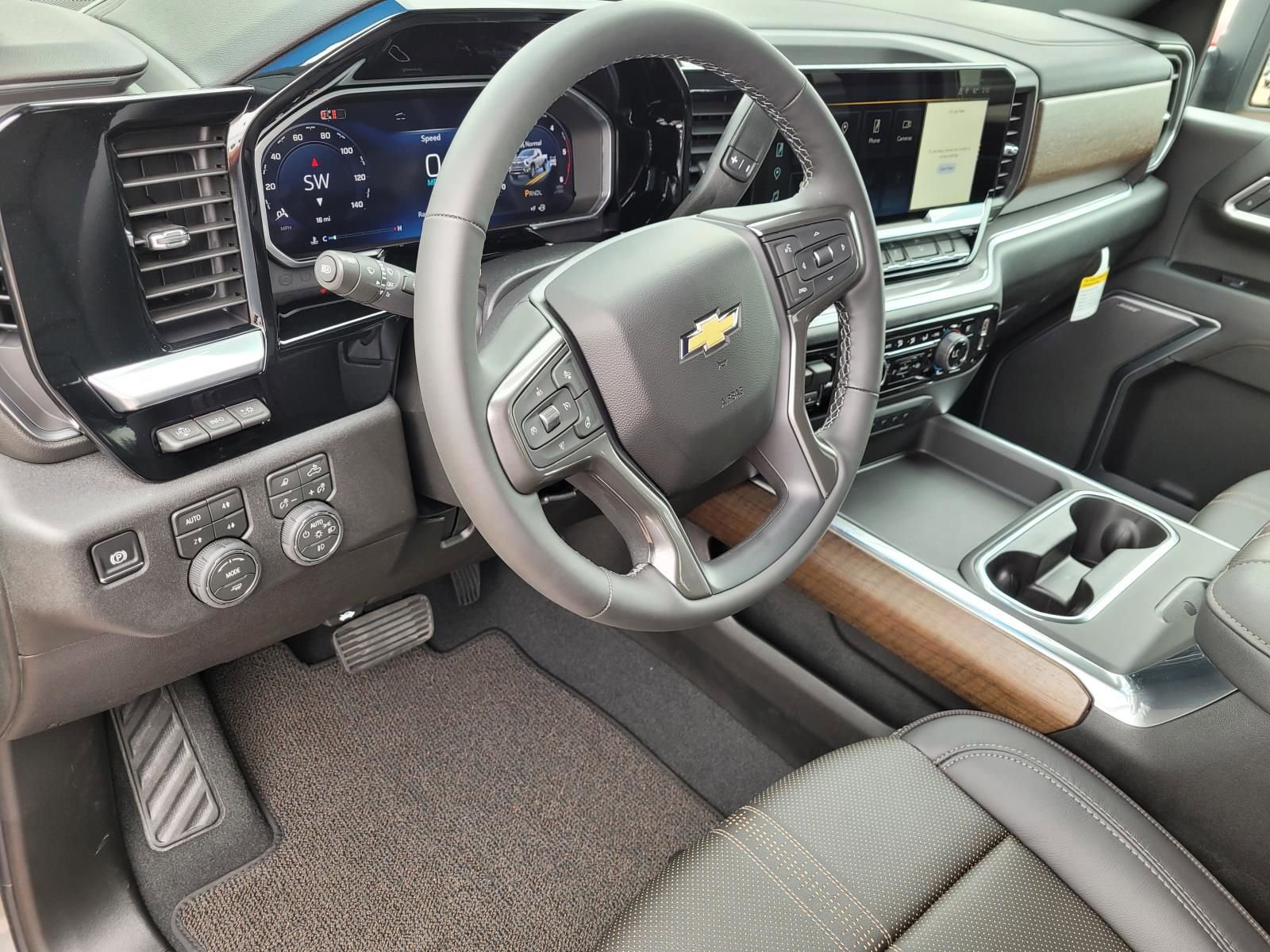 New 2026 Chevrolet Silverado 3500 High Country w/ Technology Package AWD/4WD image 16