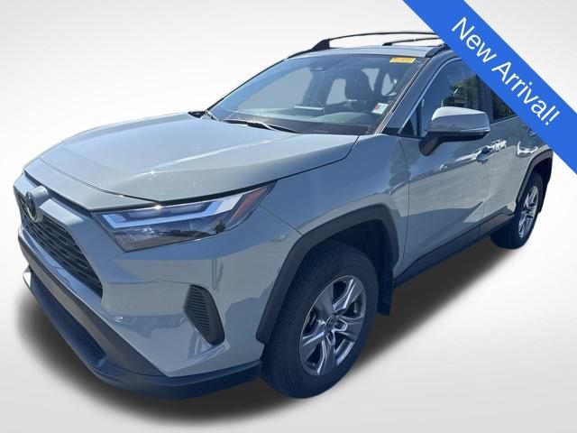 Used 2023 Toyota RAV4 XLE w/ Convenience Package AWD/4WD image 3